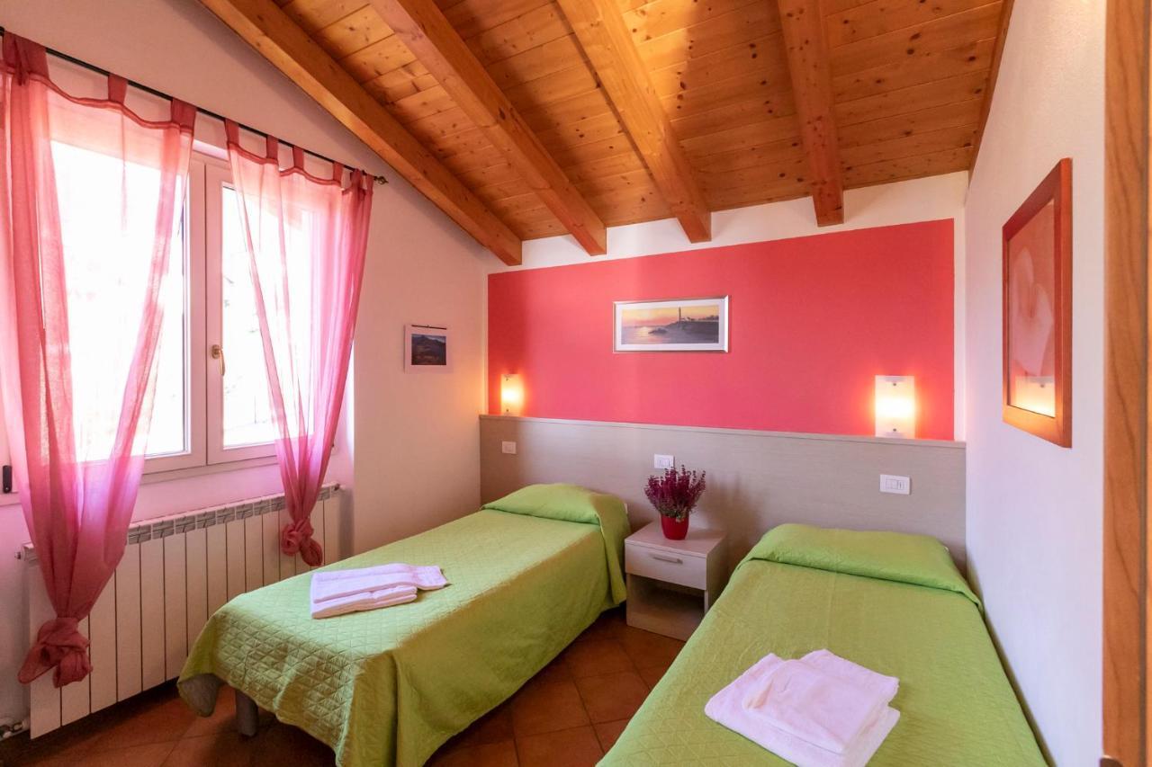 La Collina Degli Ulivi Apartment Vercana Exterior foto